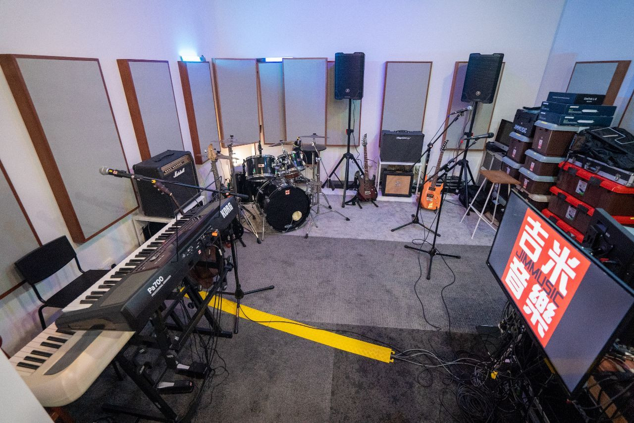 Piano jamming studio in Bishan